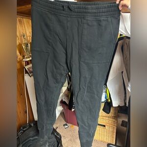 Men’s joggers